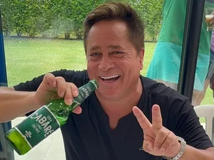 Leonardo revela uso diário de remédio para desempenho sexual