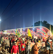 Arapiraca tem dia de mobilização pró-Lula com caminhada pela democracia