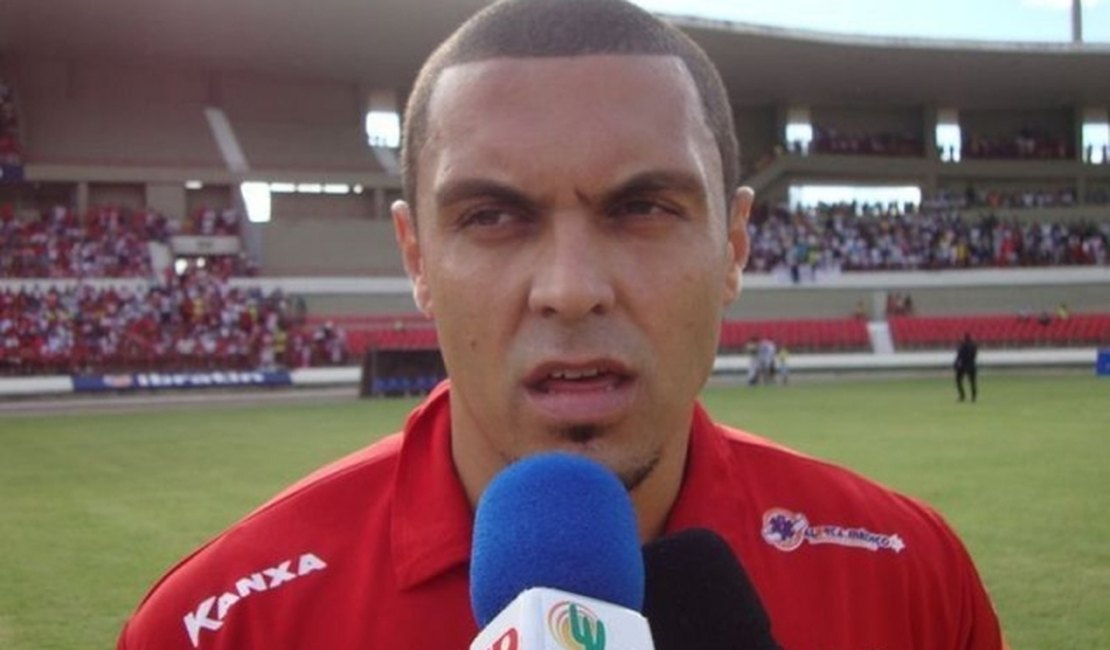 Murici acerta com zagueiro Rodrigão, ex-CRB