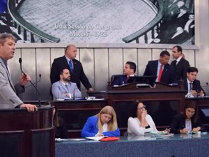 Projeto prevê isenção a doadores de sangue e de medula em concursos