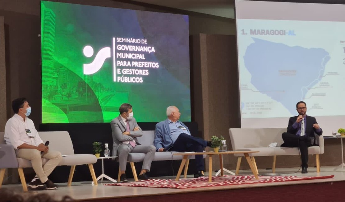 Sérgio Lira expõe experiências de Maragogi em seminário nacional no Ceará