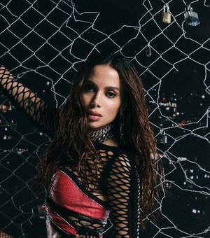 Anitta publica texto misterioso sobre cantora que deixou a fama