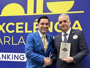 Alfredo Gaspar recebe Prêmio Excelência Parlamentar e é indicado como melhor parlamentar de Alagoas