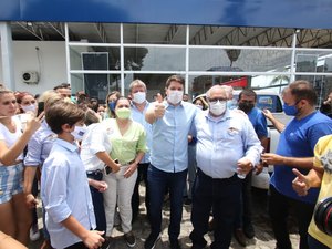 Davi Filho começa campanha com adesivaço e inauguração de comitê