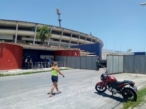 Homem passam mal no Rei Pelé em primeiro jogo do CSA na série A