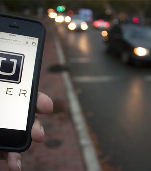Emenda aprovada por deputados pode inviabilizar serviços como o Uber