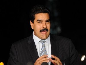 Com 96% das urnas apuradas, segundo boletim do CNE dá 51,9% a Maduro