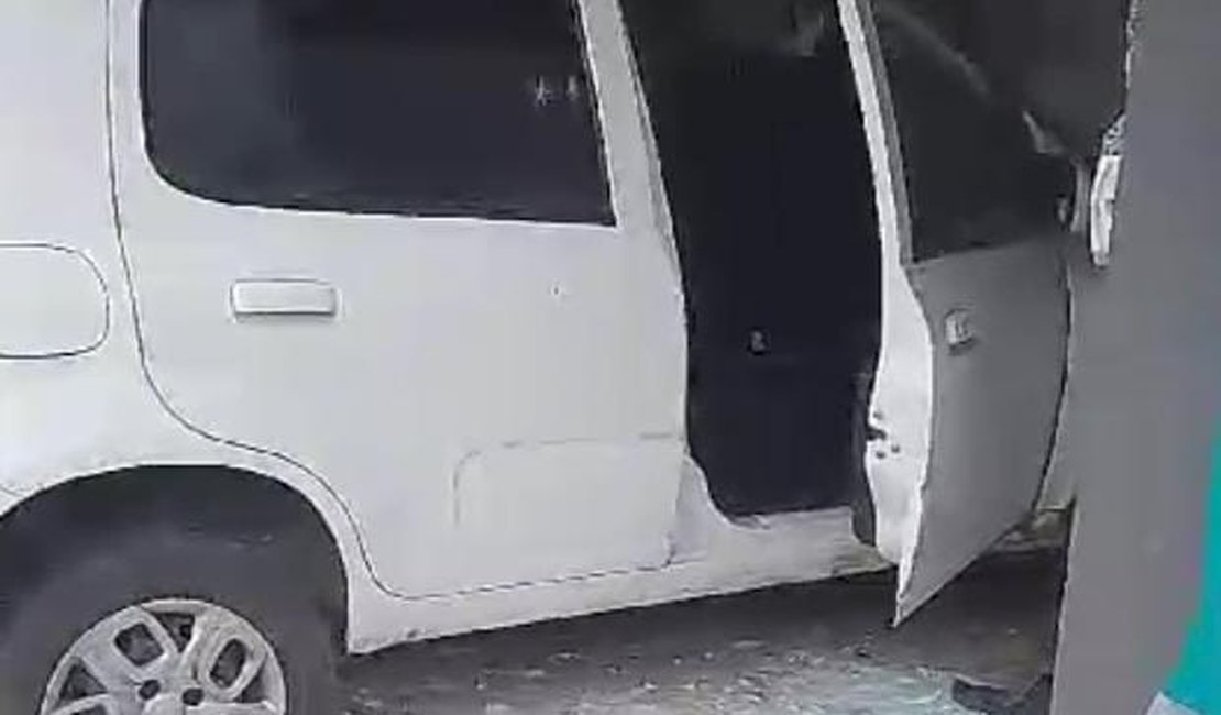 [Vídeo] Ladrões usam carro invadir e arrombar joalheria no Graciliano