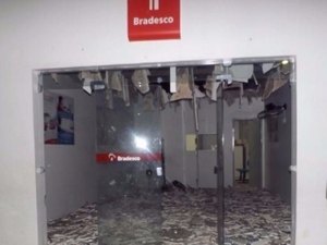 Criminosos explodem agência bancária em São Braz