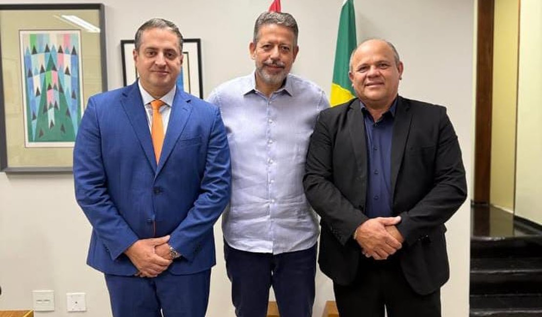 Prefeito anuncia convênio para obras em São Miguel dos Milagres