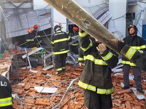 Teto de escola infantil desaba e deixa feridos em São Paulo