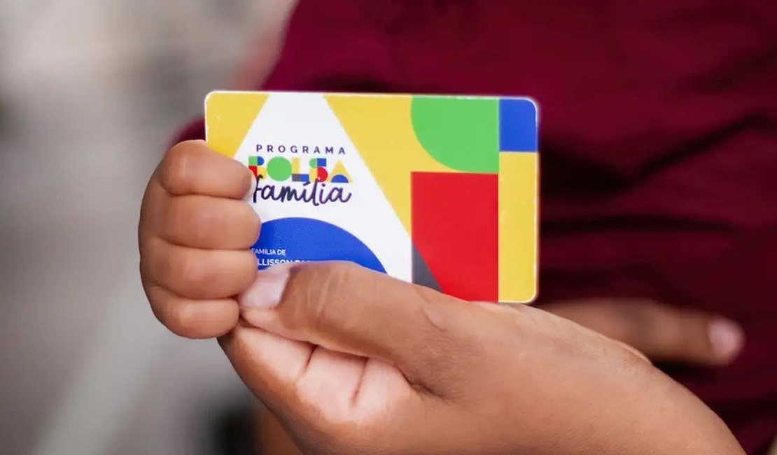 Saúde reforça alerta para atualização de dados dos beneficiários do Bolsa Família