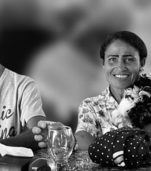 Casal é morto a tiros dentro de casa em Carneiros, Alagoas