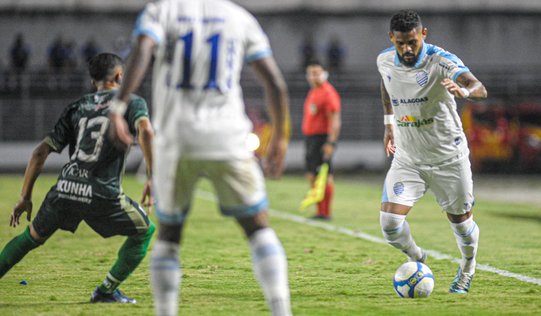 Roberto demonstra confiança em vitória do CSA diante do Remo