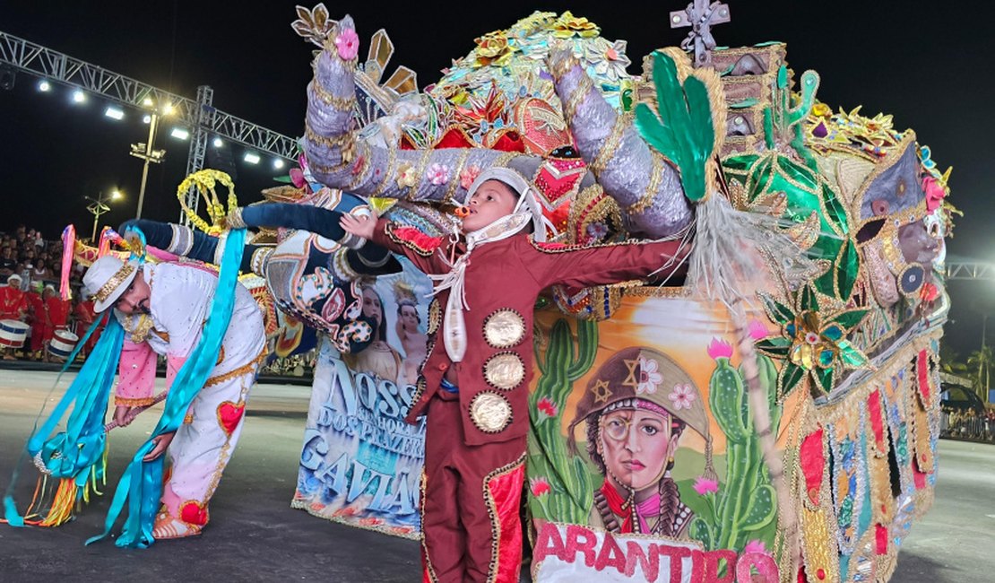 Primeira noite do 31º Festival Municipal de Bumba Meu Boi celebra cultura e tradição em Jaraguá