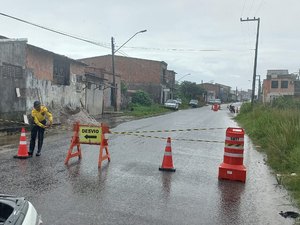 SMTT interdita trecho da Rodovia Mário Freire Leahy próximo do bairro Vitória em Penedo