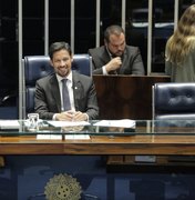 Rodrigo Cunha pede audiência no Senado sobre bairro do Pinheiro