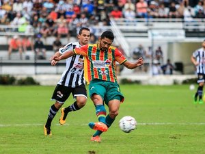 Volante César Sampaio fará exames nesta quarta-feira e é dúvida para jogo com o ASA