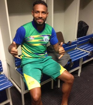 Zagueiro Silvio Carrasco vai defender o Coruripe na série D do brasileiro