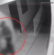 [Vídeo] Homem é preso em flagrante por furto em igreja no centro de Maceió