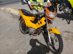 Homem compra moto sem documentação e é preso por receptação no Jacintinho