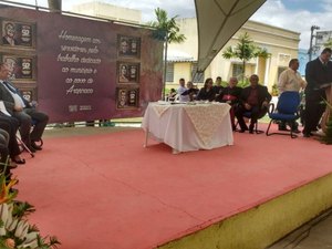 Funcionários dos Correios são homenageados durante os 92 anos de Arapiraca