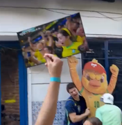'Canarinho Pistola' derruba TV em bar do Leblon durante Brasil x Japão