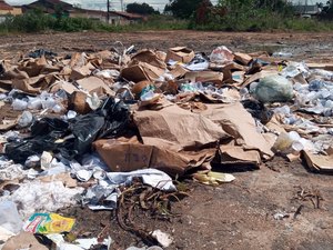 [Vídeo] Prefeitura flagra descarte irregular de lixo e empresa de construção será multada