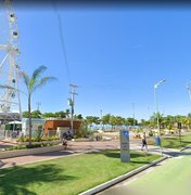 Mulher em situação de rua é esfaqueada em frente à roda-gigante de Maceió