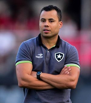 Jair Ventura comunica ao Botafogo que está fora e assume o Santos