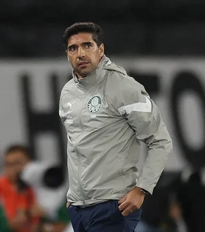 Palmeiras: Abel joga responsabilidade do título brasileiro para o Flamengo