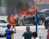 [Vídeo] Carro é tomado pelo fogo em estacionamento de supermercado em Arapiraca