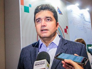 Rui Palmeira abre seminário sobre educação de Maceió