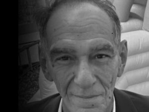 Morre aos 64 anos o jornalista e radialista Carlos Bina