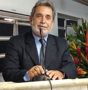Vereador descarta candidatura a vice e garante reeleição em Palmeira
