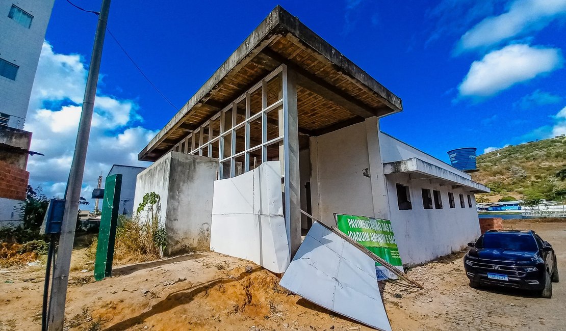 Prefeitura retoma obras da UBS Centro em ﻿Palmeira dos Índios