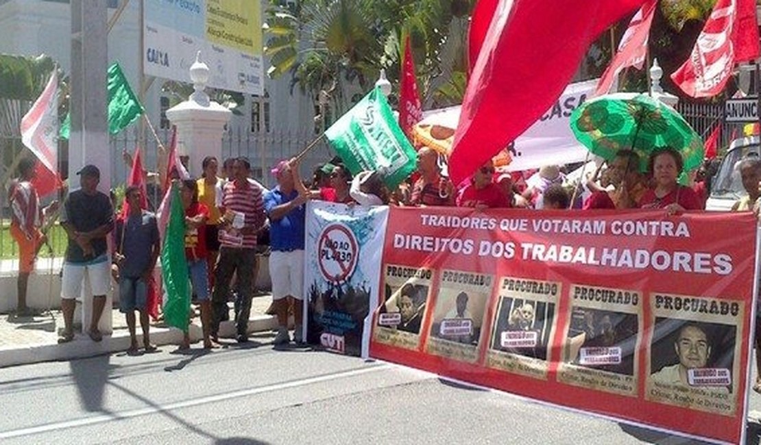 Movimentos sindicais criticam parlamentares alagoanos favoráveis a terceirização