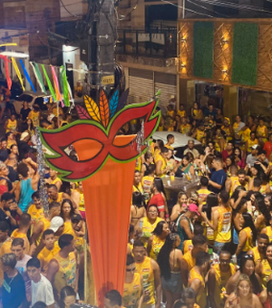 Multidão vai às ruas comemorar os 20 anos do Bloco do Jacaré em São Luís do Quitunde