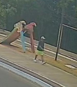 [Vídeo] Novas imagens devem ajudar polícia a identificar homem que atacou e matou mulher no Bosque das Arapiraca