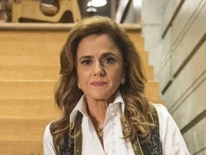 Marieta Severo testa positivo para covid-19 e é afastada da novela