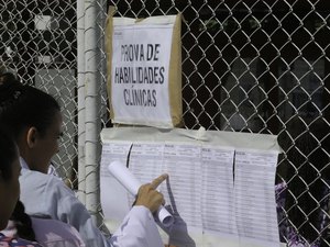 Mais de 15 mil médicos participam do Revalida hoje