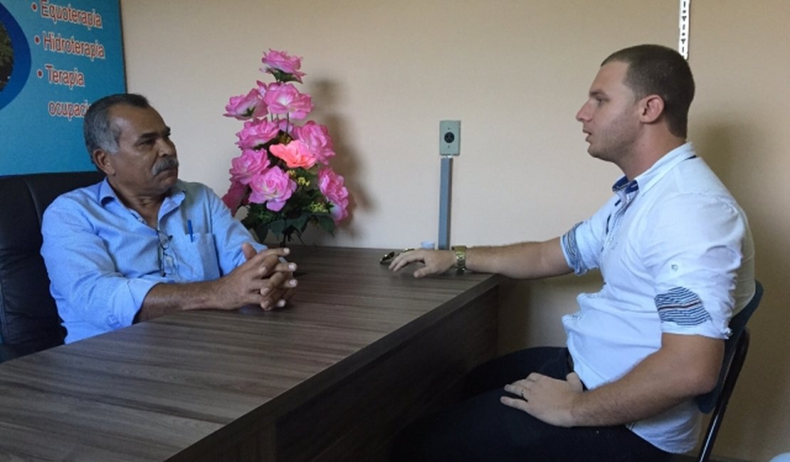 Jovem empresário se reúne com Tarcízio Freire em defesa de ambulantes do centro