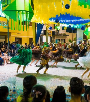 Vila Forró Girau anima público com festival de tradições juninas, quadrilhas, homenagens e premiações