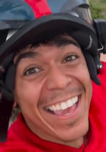 Torcedor do Vila Nova percorre mais de 2 mil km de moto para jogo em Maceió