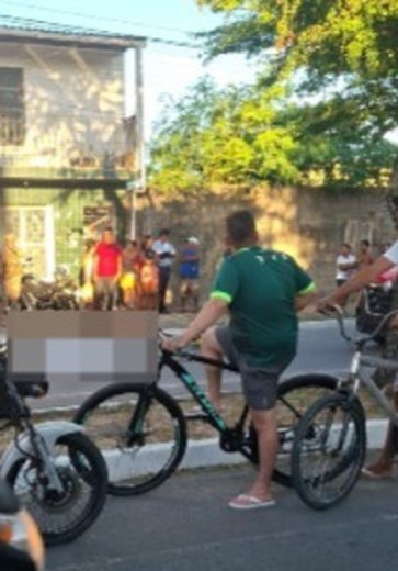 Adolescente de 16 anos morre após grave acidente com bicicleta, carro e caminhão no Trapiche