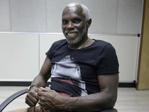 Cláudio Adão recebe alta após se recuperar da Covid-19