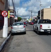 SMTT vai proibir estacionamento na Rua Esperidião Rodrigues no Centro de Arapiraca