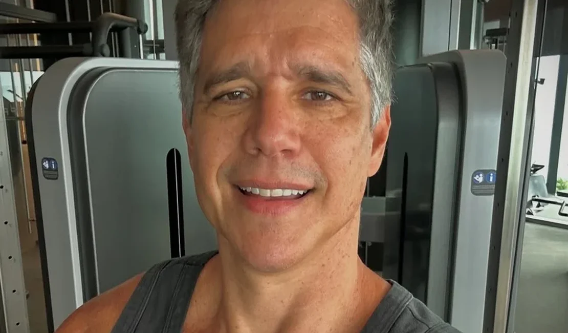 Marcio Garcia posta clique raro ao lado dos 4 filhos; veja fotos