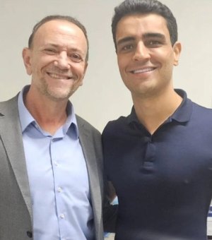 Em Maceió, JHC recebe candidato à presidência do PT apoiado por Lula