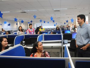 Seleção para 500 vagas de emprego em call center termina neste sábado (14)